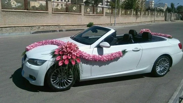 هزینه کرایه وتزئین ماشین عروس