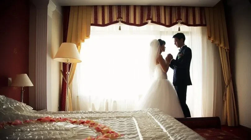 6 آموزش رابطه در شب زفاف برای داشتن تجربه زیبا و خاطره انگیز