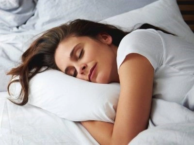 برای داشتن خواب شب قبل عروسی بهتر روی بالشت و تشک راحت بخوابید